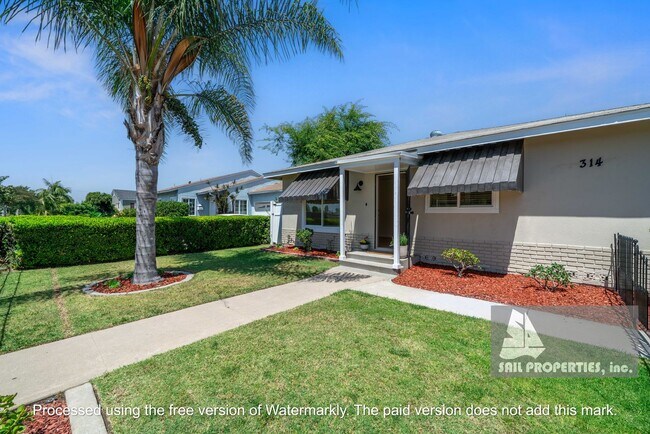 312 N Citron St in Anaheim, CA - Foto de edificio - Building Photo