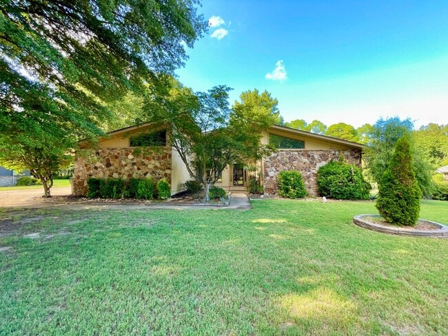304 Bermuda Dr in Jonesboro, AR - Building Photo - Building Photo