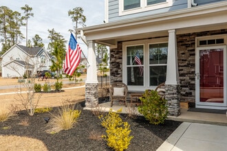 205 Parrish Ln in Carthage, NC - Foto de edificio - Building Photo