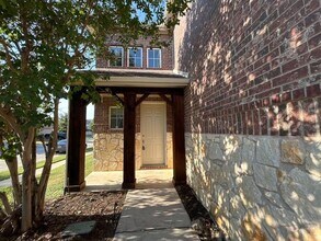 417 Perkins Dr in Argyle, TX - Building Photo - Building Photo