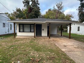 2317 Walnut St in Bossier City, LA - Building Photo