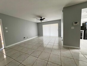 1200 SW 113th Terrace in Pembroke Pines, FL - Building Photo - Building Photo