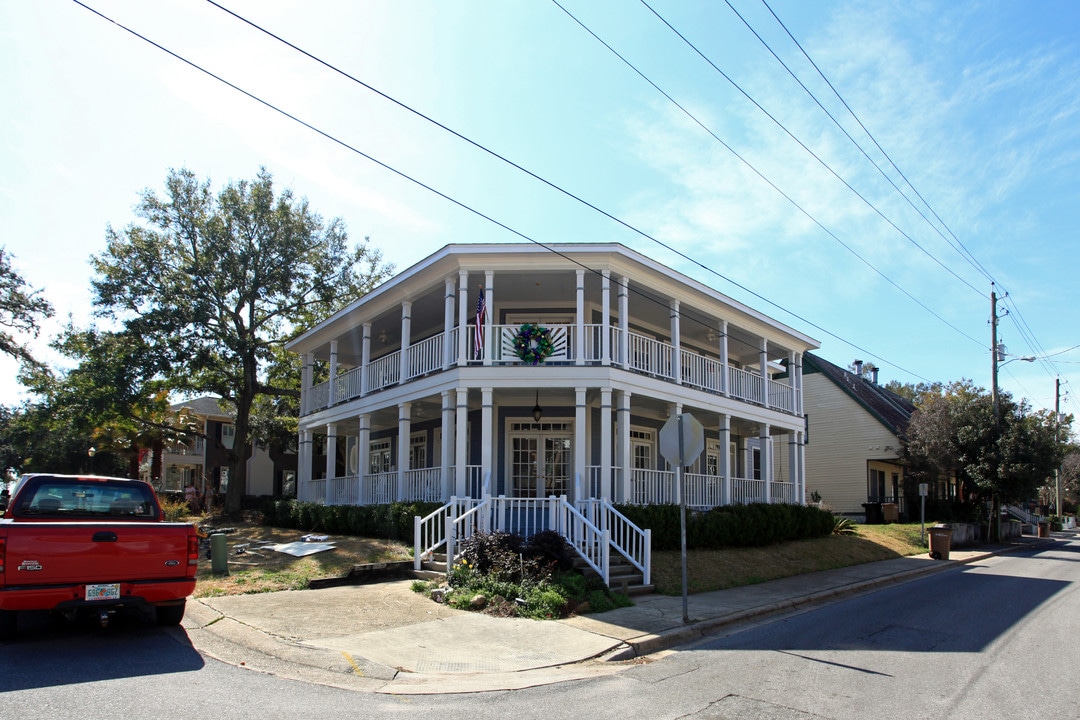 Russell Roost in Pensacola, FL - Building Photo