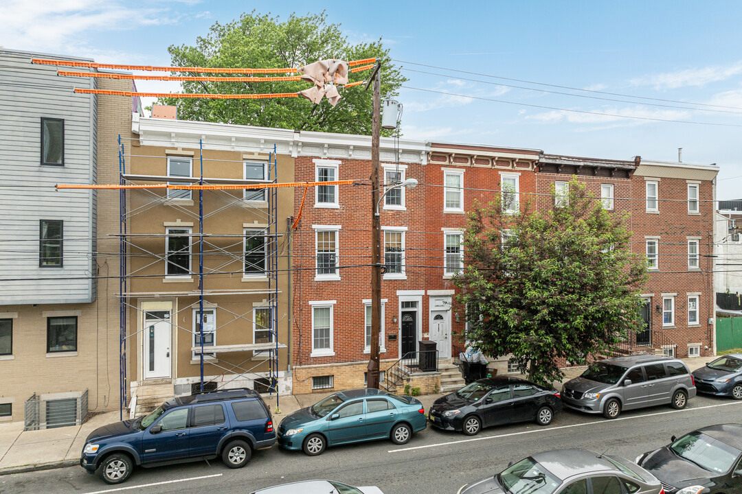 922 S 15th St in Philadelphia, PA - Building Photo