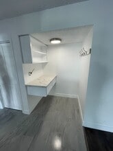 825 S Bedford St in Los Angeles, CA - Foto de edificio - Building Photo