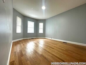 12 Navillus Terrace in Boston, MA - Building Photo - Building Photo