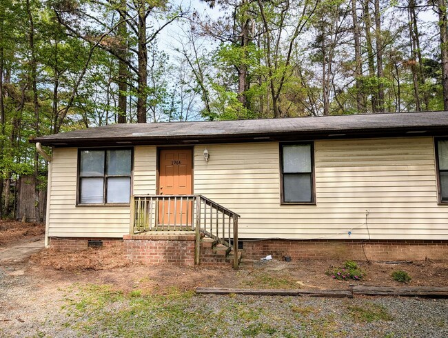 196 Forsythia Ct in Chapel Hill, NC - Building Photo - Building Photo
