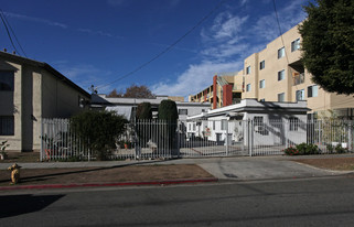 1633 Mariposa Ave Apartments