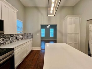 282 11th St in Somerville, TX - Building Photo - Building Photo