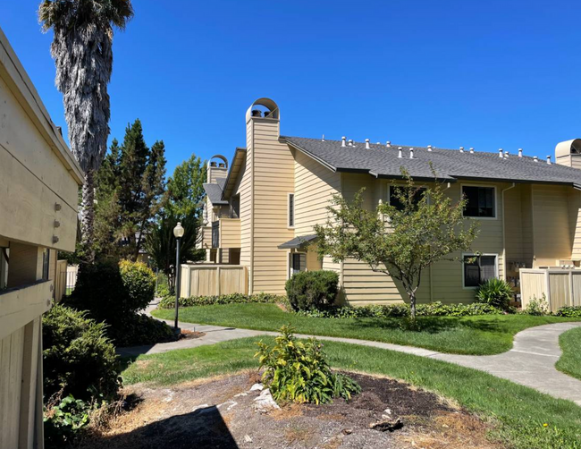 property at 2702 Woodlake Dr