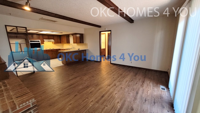 1113 Summerton Pl in Yukon, OK - Building Photo - Building Photo