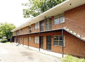 Monroe Apartments in Memphis, TN - Foto de edificio - Building Photo