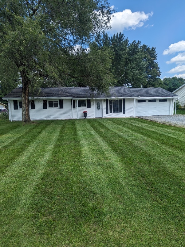 property at 129 Robinhood Dr