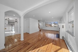 7 Weaver St in Little Falls, NJ - Building Photo - Building Photo