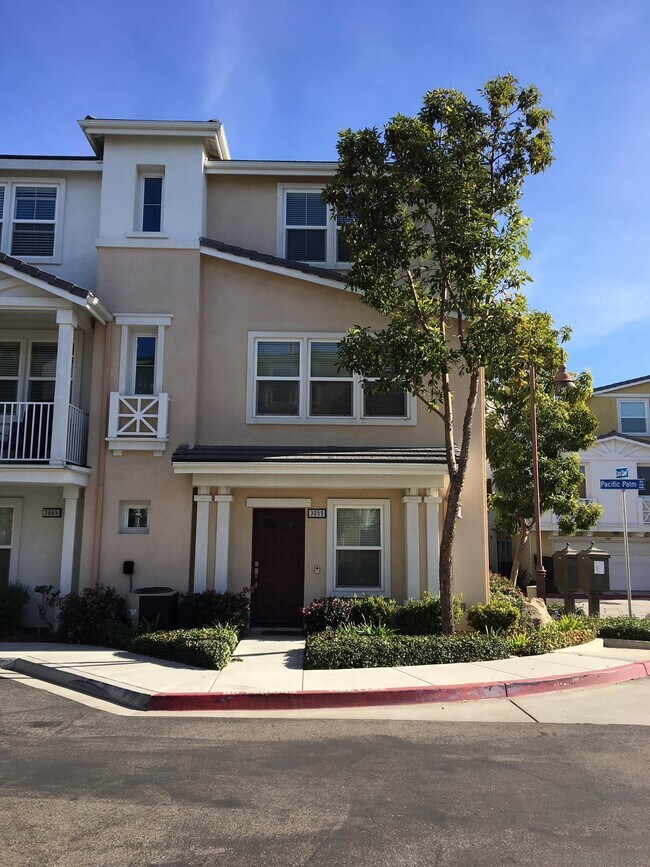 property at 2978 Beachwood Blf Wy