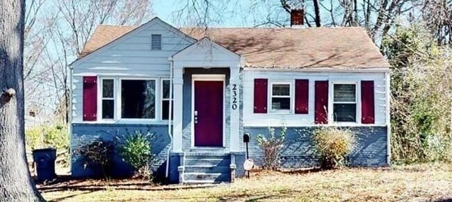 property at 2320 Vanderbilt Rd