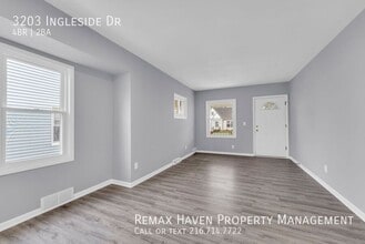 3203 Ingleside Dr in Parma, OH - Building Photo - Building Photo