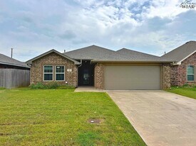301 Mariners Wy in Wichita Falls, TX - Building Photo