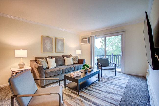 3367 S 100th St in Milwaukee, WI - Building Photo - Building Photo