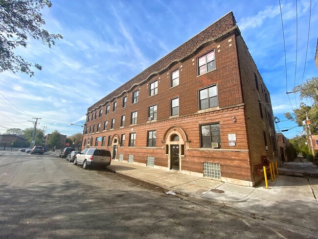 6553 South King in Chicago, IL - Building Photo - Building Photo