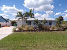18726 Countryman Ave in Port Charlotte, FL - Building Photo