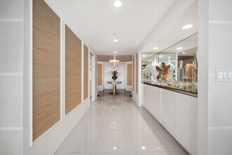 2100 S Ocean Blvd in Palm Beach, FL - Building Photo - Building Photo