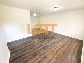 412 Sullivan Street Ext in Greenville, SC - Building Photo - Building Photo