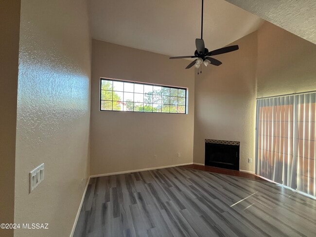 4285 N River Grove Cir in Tucson, AZ - Building Photo - Building Photo