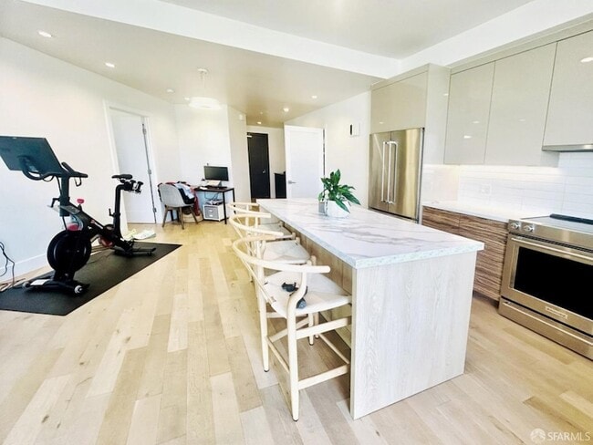 3535 Wawona St, Unit 422 in San Francisco, CA - Building Photo - Building Photo