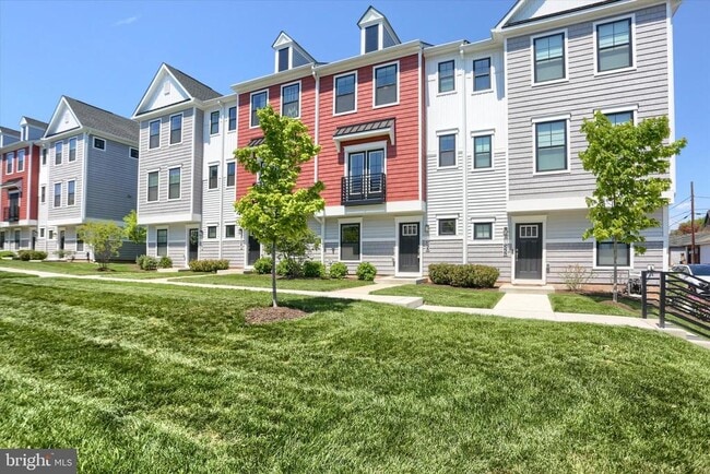 property at 320 Walnut St