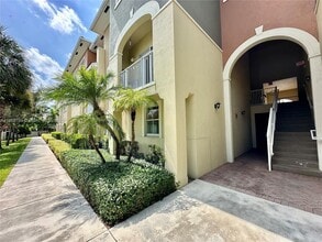 10870 NW 88th Ter, Unit 103 in Doral, FL - Building Photo - Building Photo