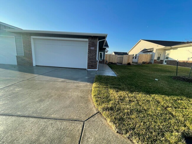 property at 1823-1825 Hickory Creek St