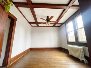1400 King St E in Hamilton, ON - Building Photo - Building Photo