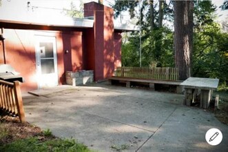 3507 NE 153rd St in Lake Forest Park, WA - Building Photo - Building Photo