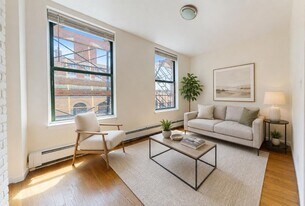 West 24th Street, Unit 6C in New York, NY - Building Photo