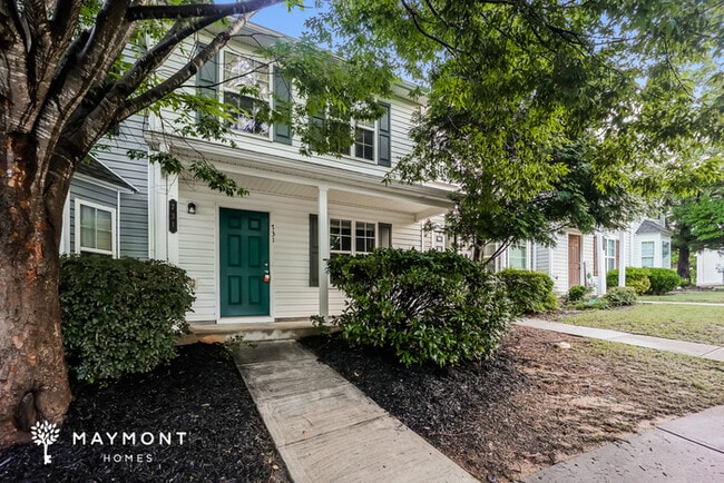 731 Crestwell Cir in Atlanta, GA - Building Photo - Building Photo