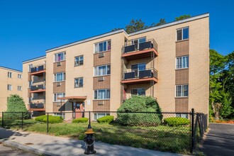 10 Thorn in Mattapan, MA - Foto de edificio - Interior Photo