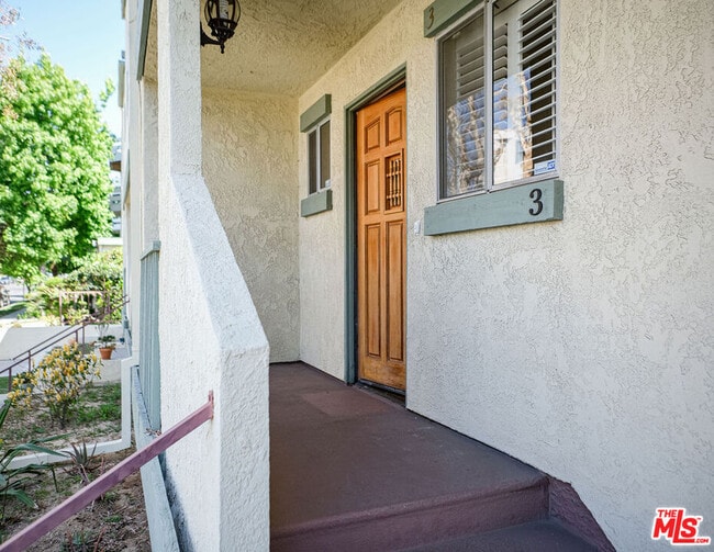 1818 Butler Ave in Los Angeles, CA - Building Photo - Building Photo