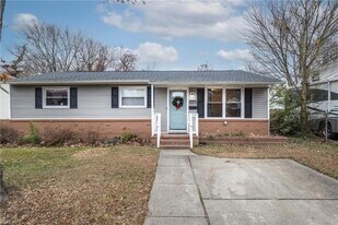 8418 Quincy St in Norfolk, VA - Building Photo