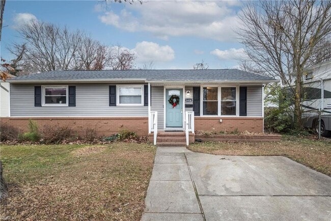 property at 8418 Quincy St