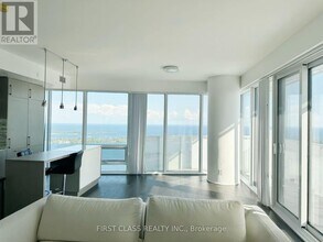 100-6100 Harbour St in Toronto, ON - Building Photo - Building Photo