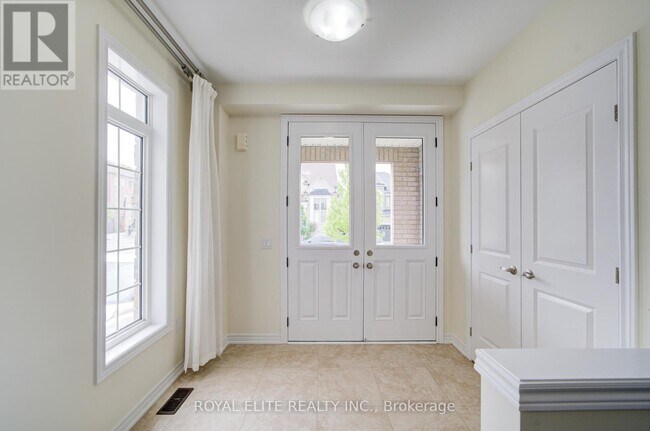 7 Goldeneye Dr in East Gwillimbury, ON - Building Photo - Building Photo