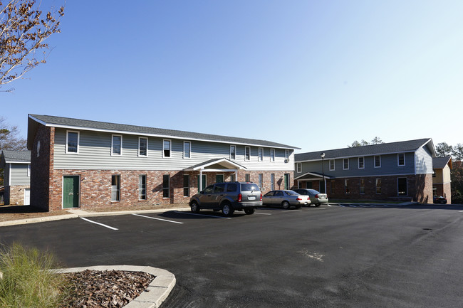 Canterbury Station in Macon, GA - Foto de edificio - Building Photo