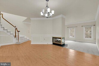 2904 Oakton Crest Pl in Vienna, VA - Building Photo - Building Photo