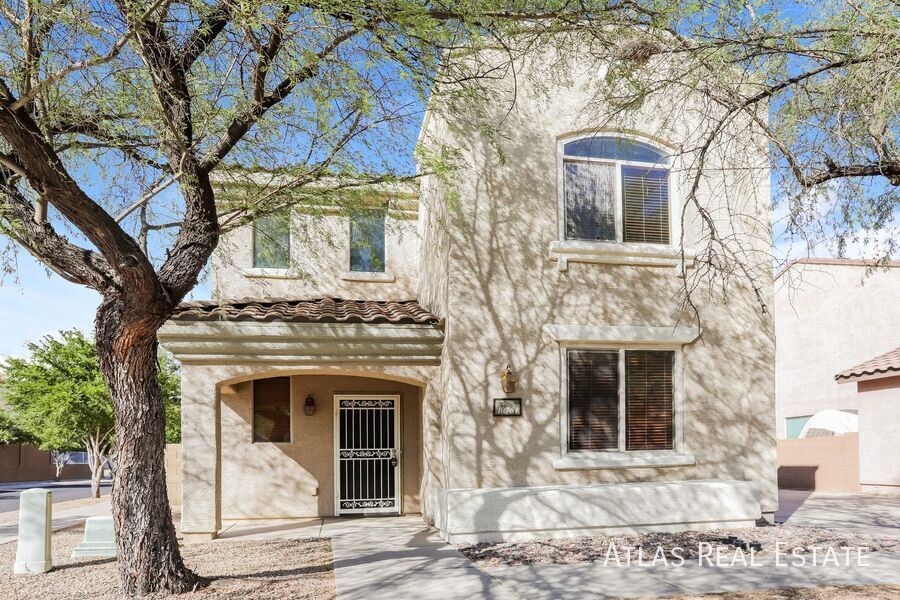 10761 E Sanctuary Ridge Ln in Tucson, AZ - Foto de edificio