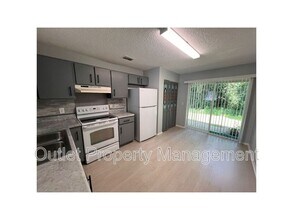 430 S Hill Ave in DeLand, FL - Building Photo - Building Photo