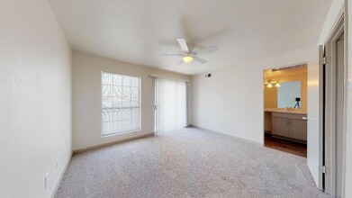 Fifteen Forty Apartments in Dallas, TX - Building Photo - Building Photo