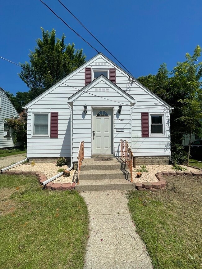 property at 548 E 38th St