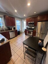122 Calumet St, Unit 3 in Boston, MA - Building Photo - Building Photo