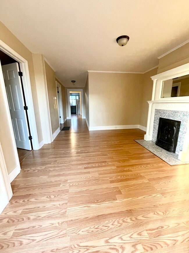 2018 Clifton Ave in Nashville, TN - Foto de edificio - Building Photo